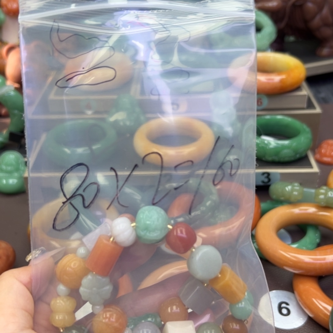 未镶嵌手镯石英岩玉?*?