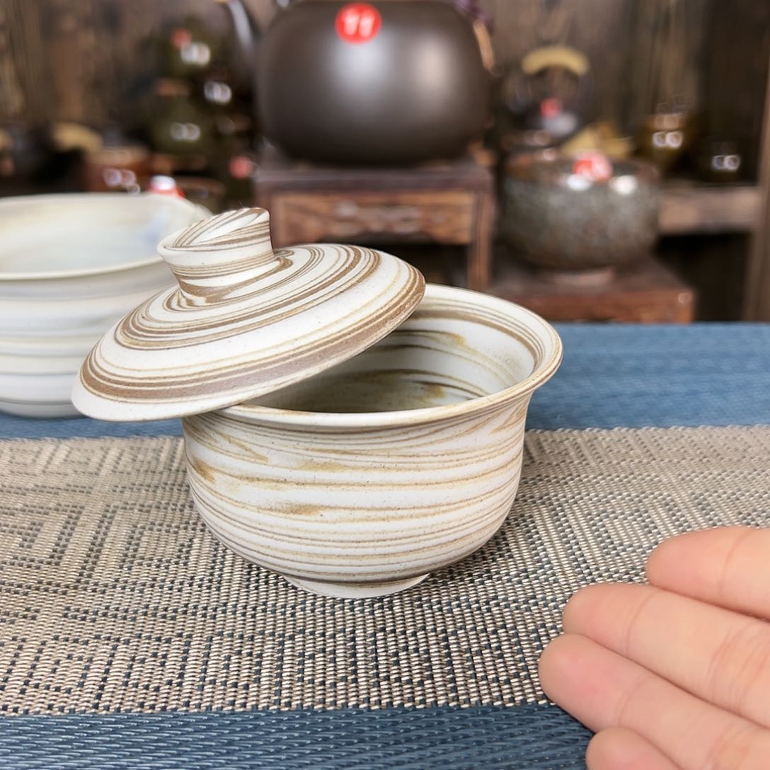 纯手工制作的搅胎泥盖碗