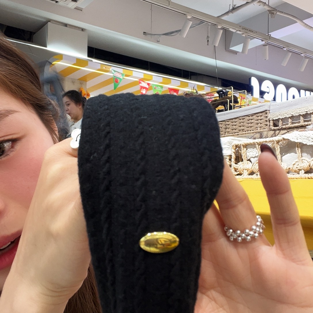 皮质非金属黑色金豆发箍