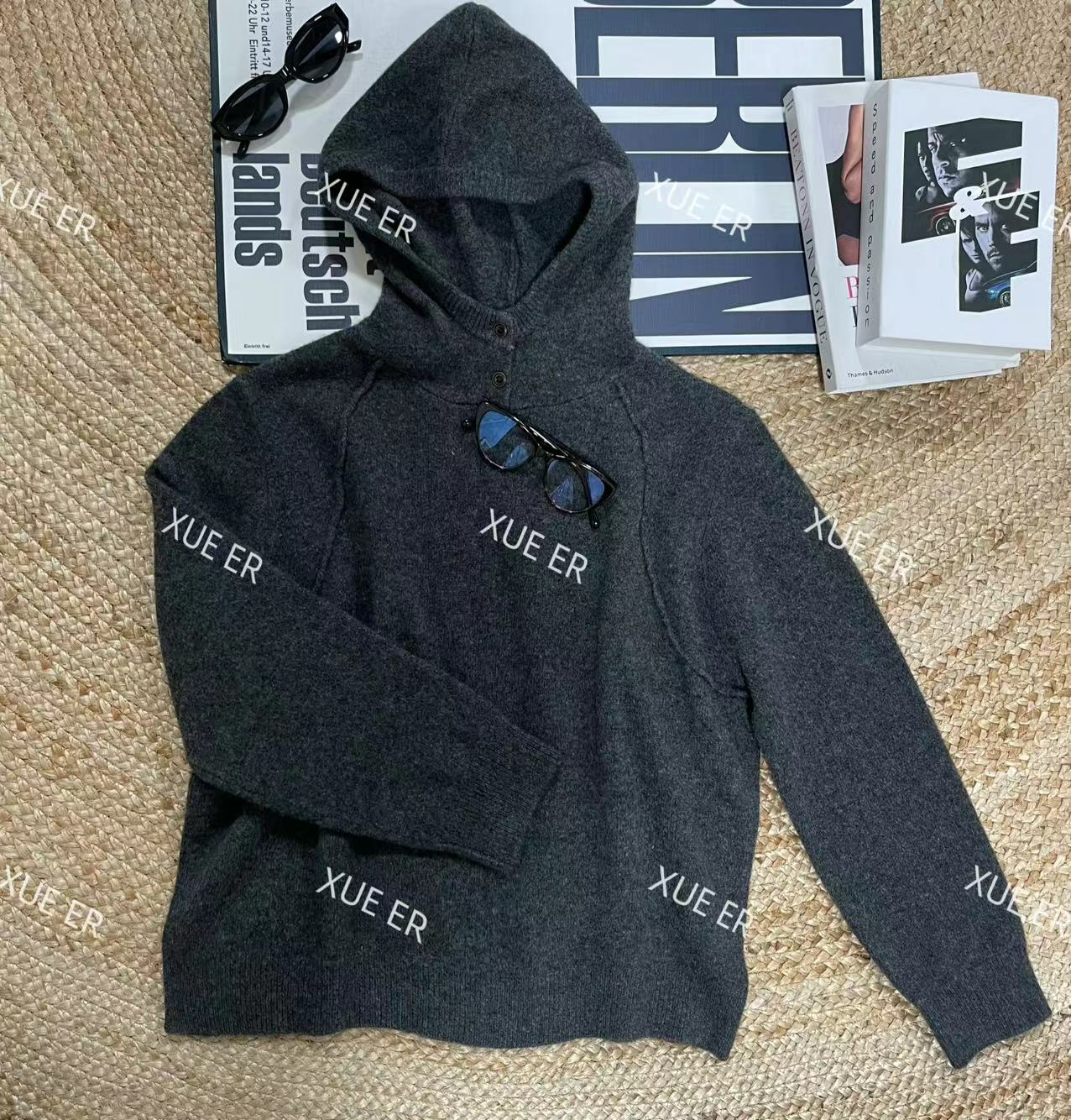 雪儿X8915欧货100羊毛两粒扣连帽针织衫宽松显瘦百搭毛衣帽衫