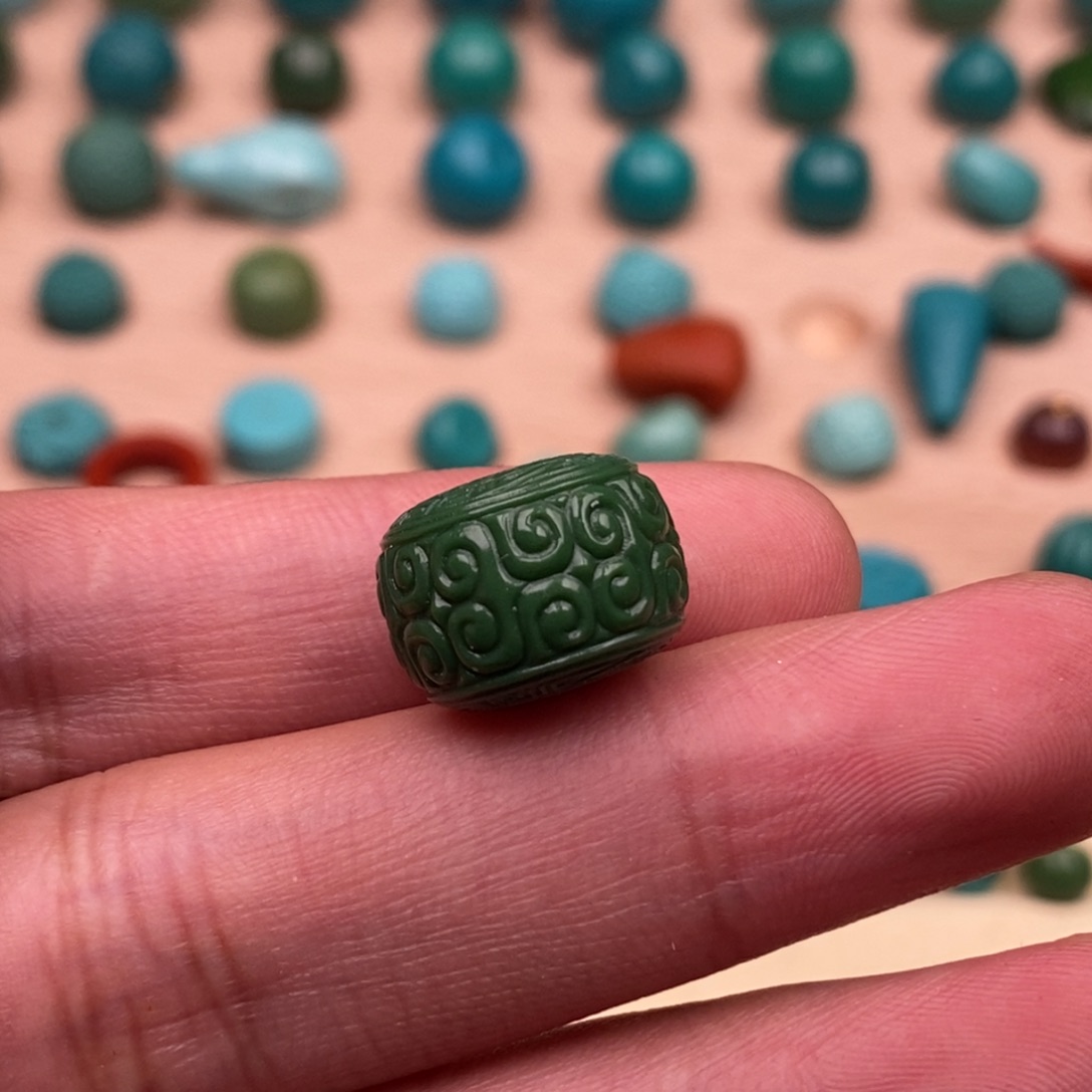 绿松石配饰未镶嵌