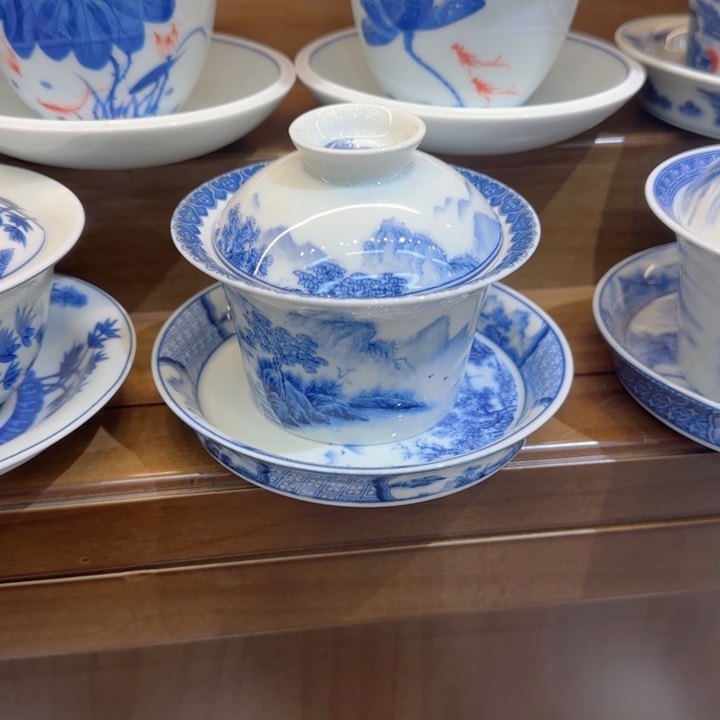 一个人不容易吗还好