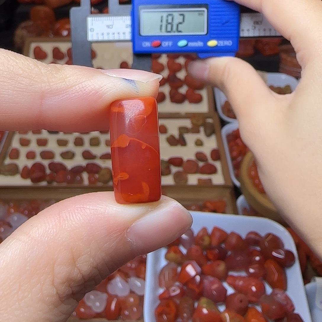 南红玛瑙未镶嵌吊坠(不含链)