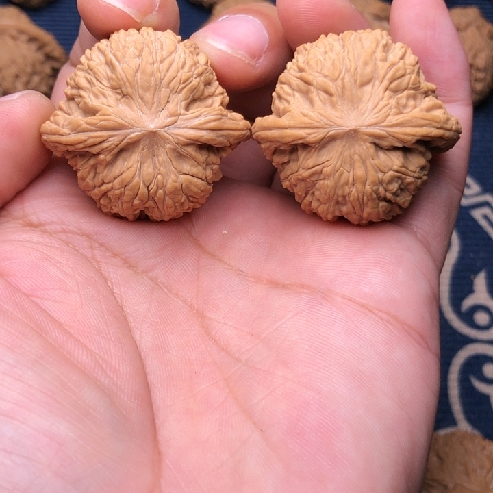 文玩核桃吊坠磨盘