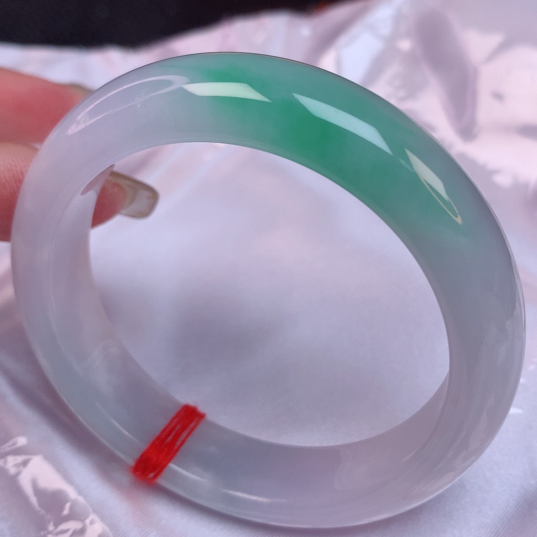 翡翠手镯未镶嵌53+ 翡翠手镯