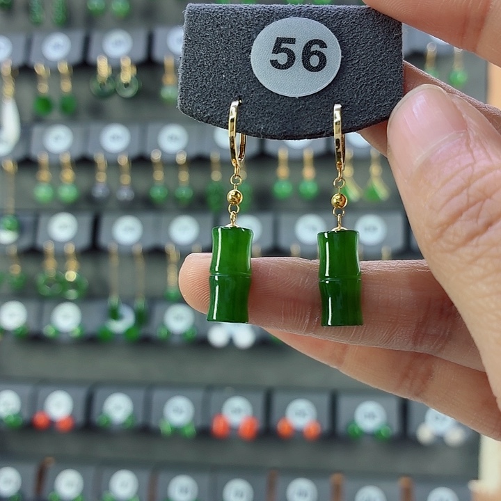 和田玉18K金镶嵌耳饰