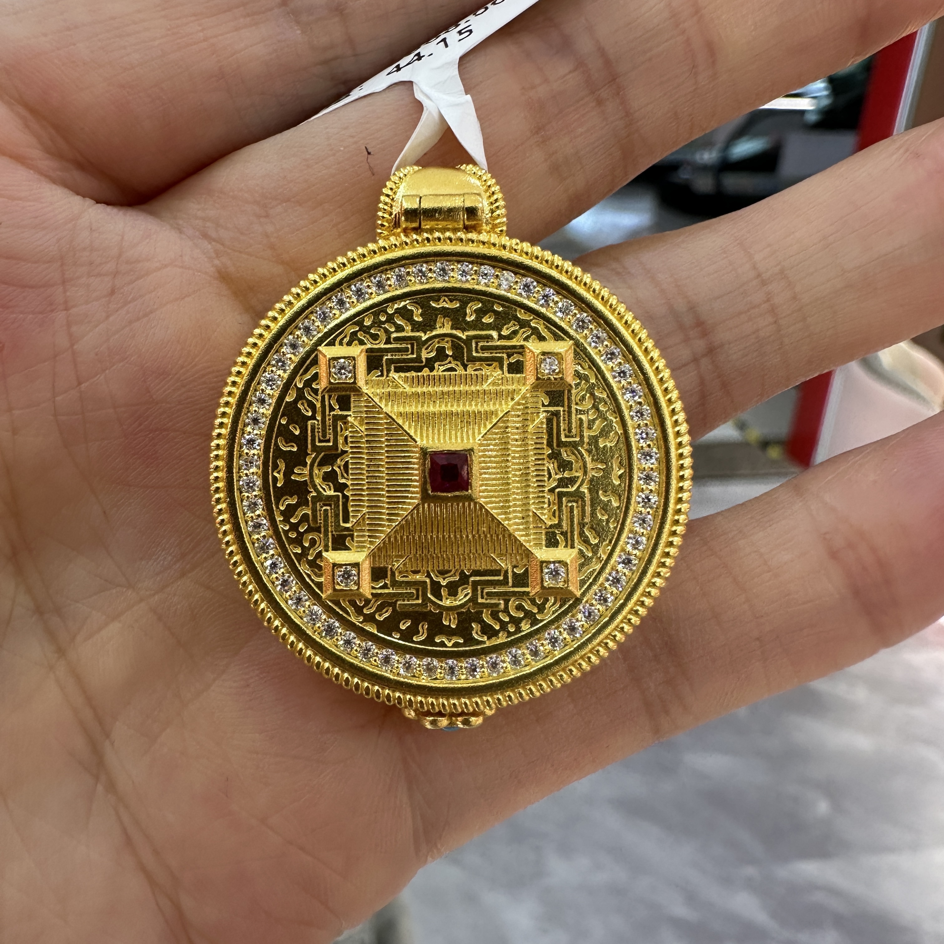 【吊坠】足金999镶嵌莫桑【黄金首饰】【花开见佛】