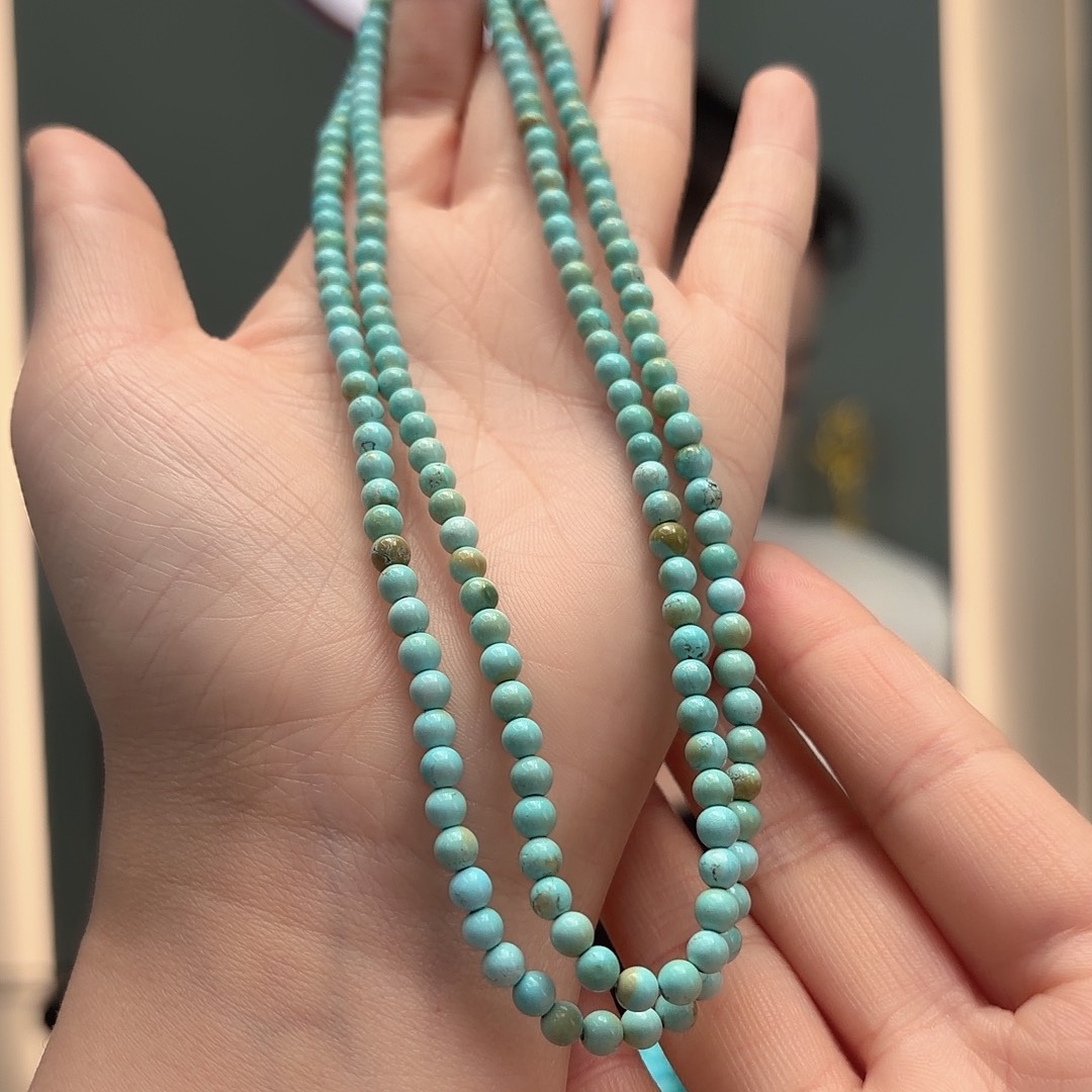 绿松石未镶嵌颈饰