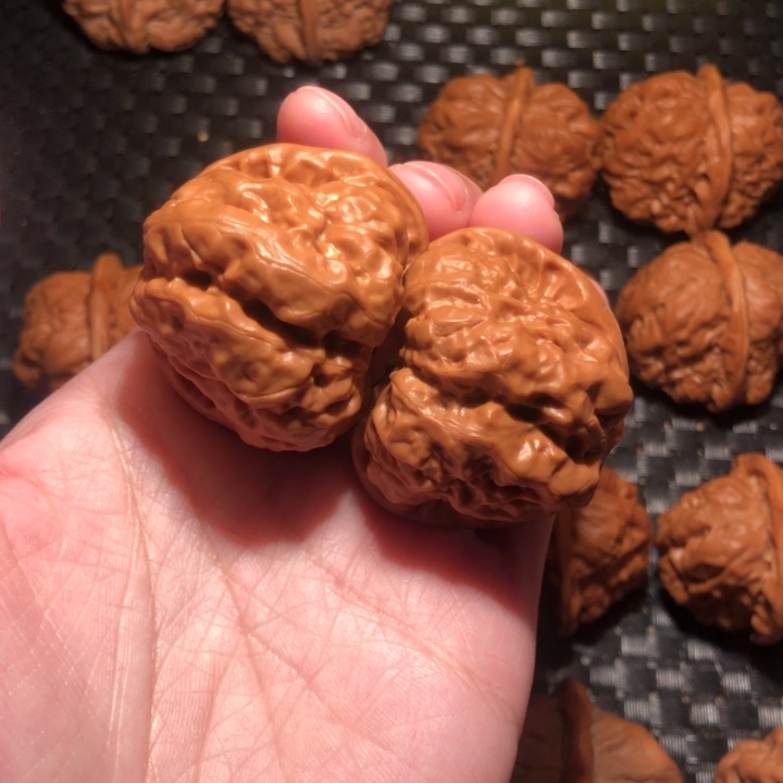 z***侠把件文玩核桃四开