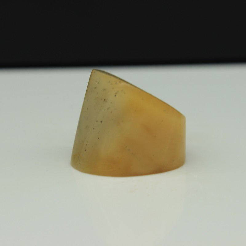 寿山黄巧猪油地高山 24-15-20毫米 天然印石原石章料雕刻摆 d1-34