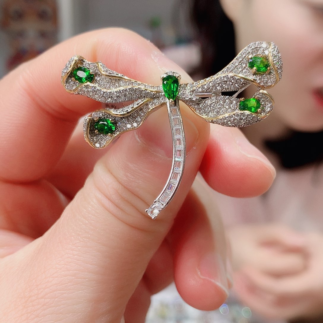 透辉石胸针超美银S925镶嵌