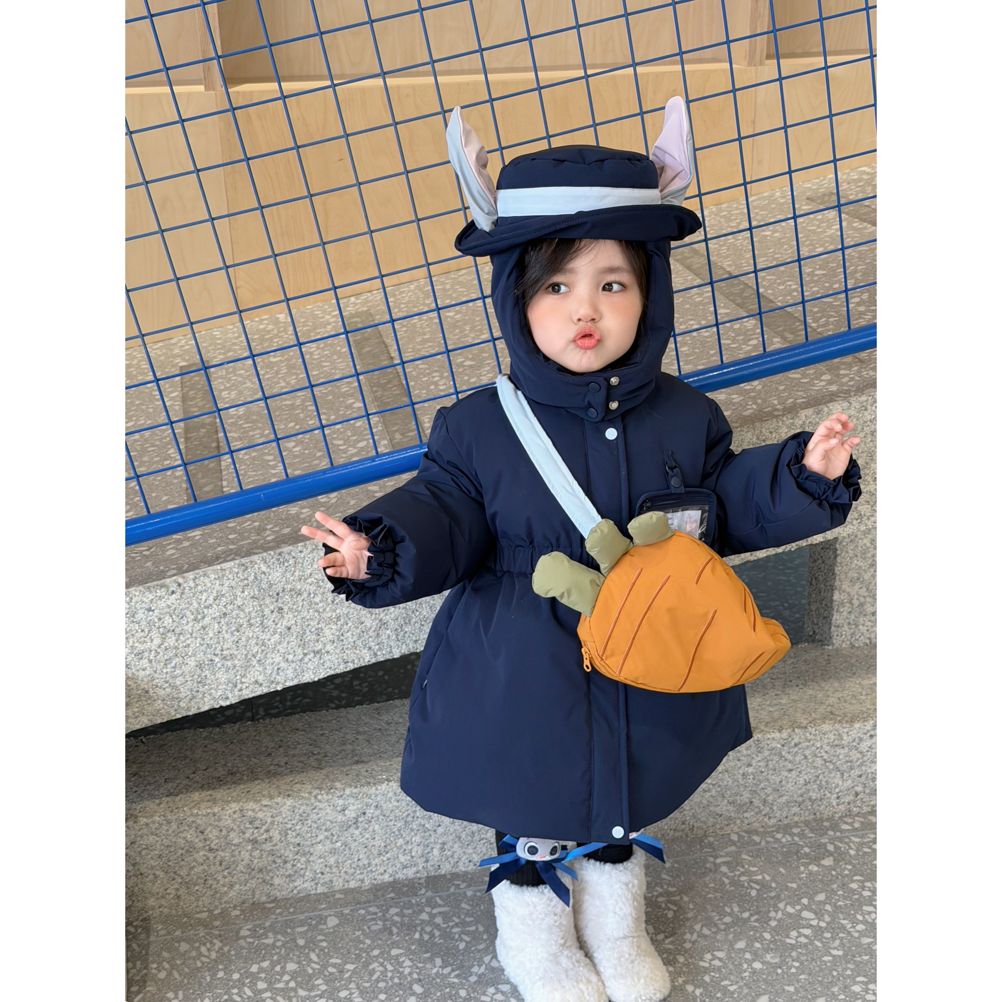 7Seven·25冬~女童卡通收腰羽绒服7901