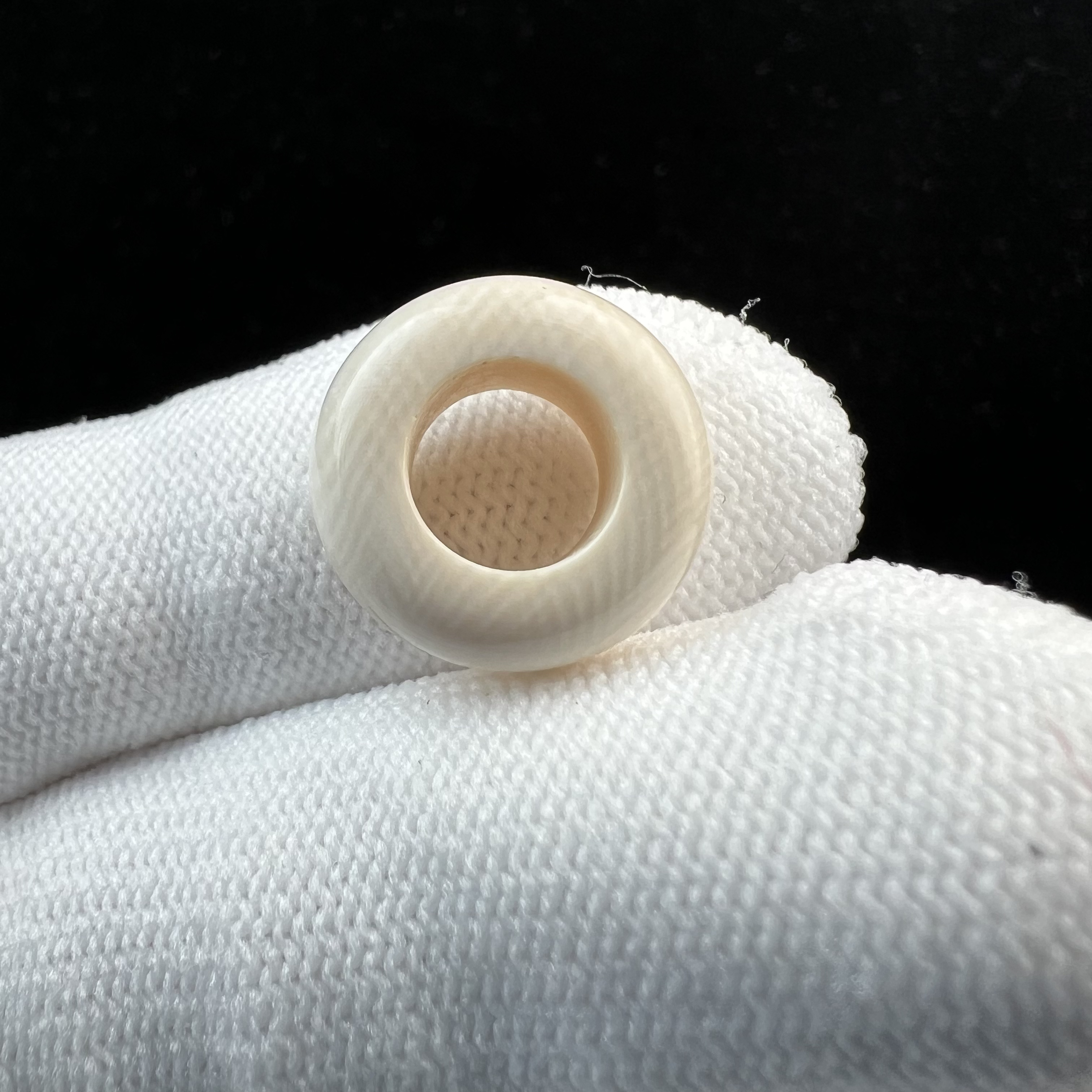 D1376天然猛犸牙跑环戒指内径8.3mm支持鉴定 假一罚四