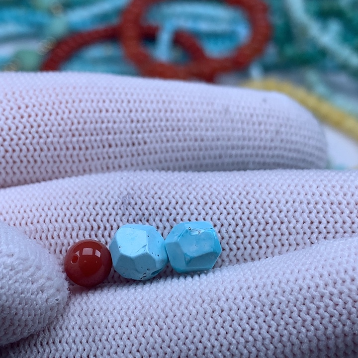 拿***L南红玛瑙未镶嵌珠宝奇石