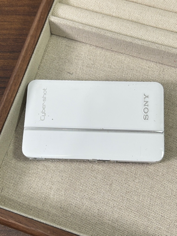 9新 Sony/索尼 tx66 白色 轻微掉漆 1800w像素高清ccd数码相机