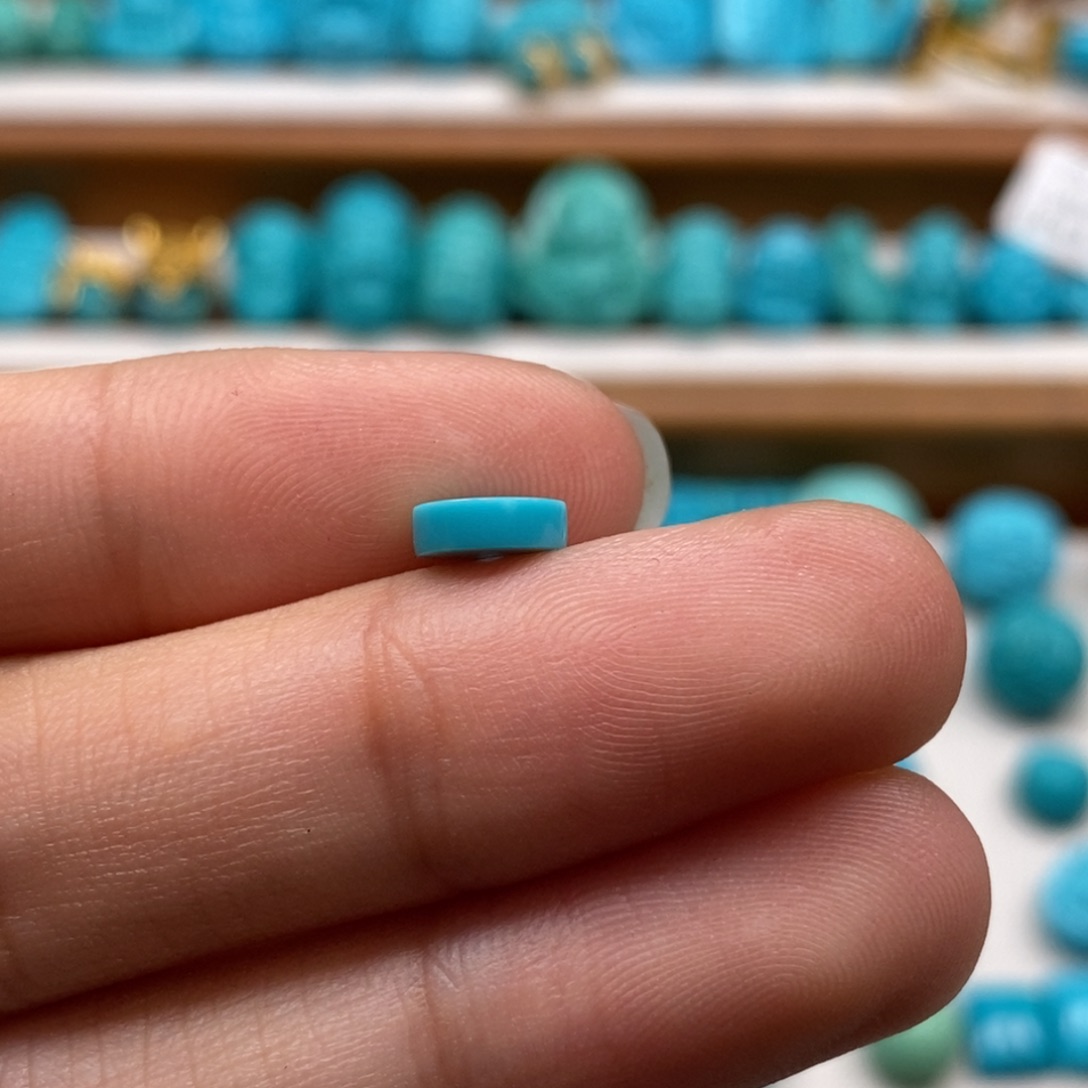 绿松石颈饰未镶嵌