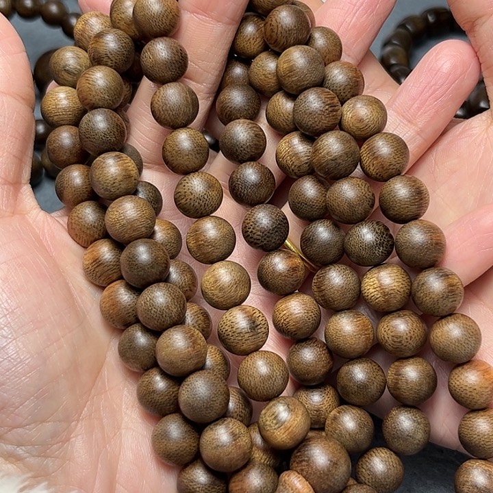沉香手串?***8越南富森红土