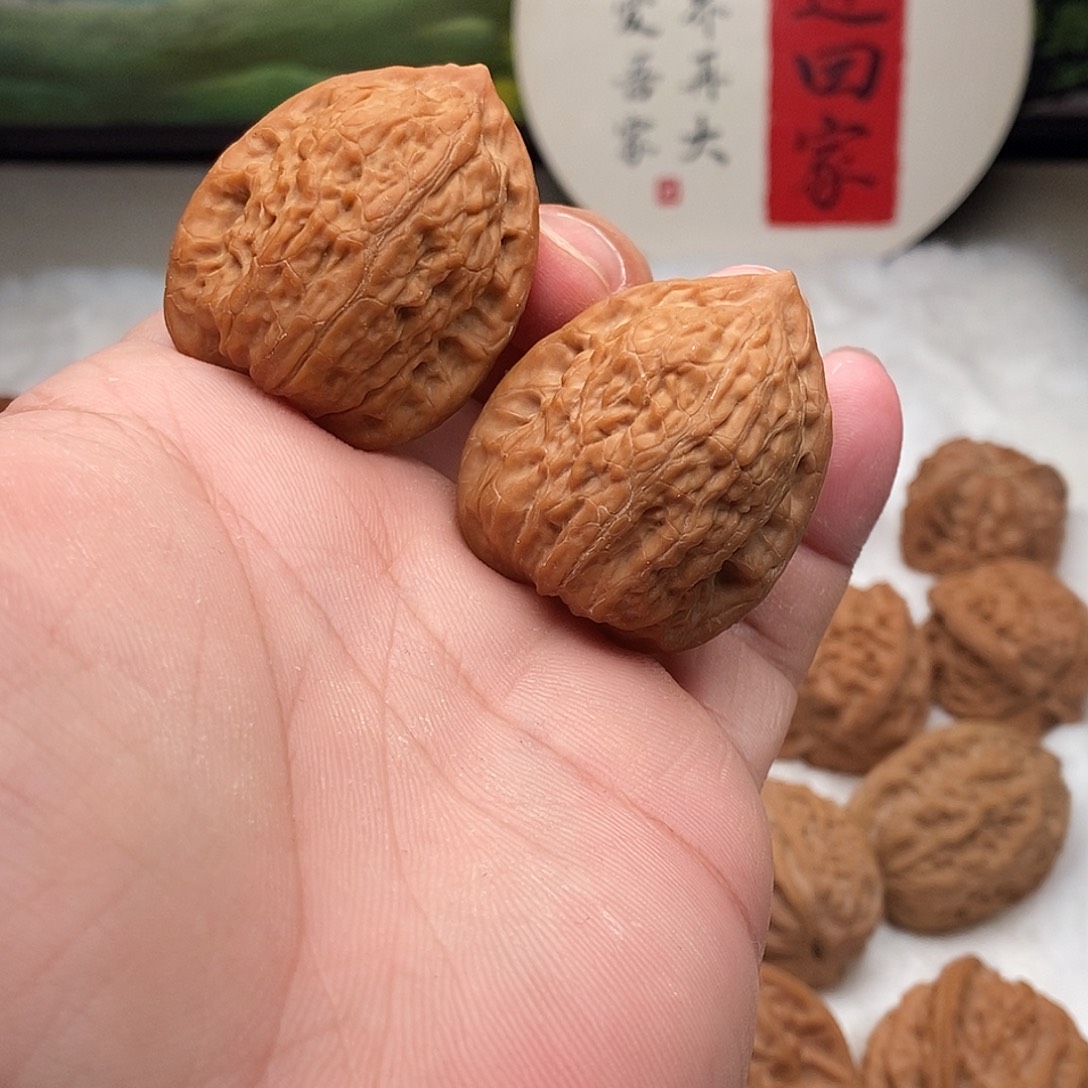 文玩核桃吊坠34望天吼