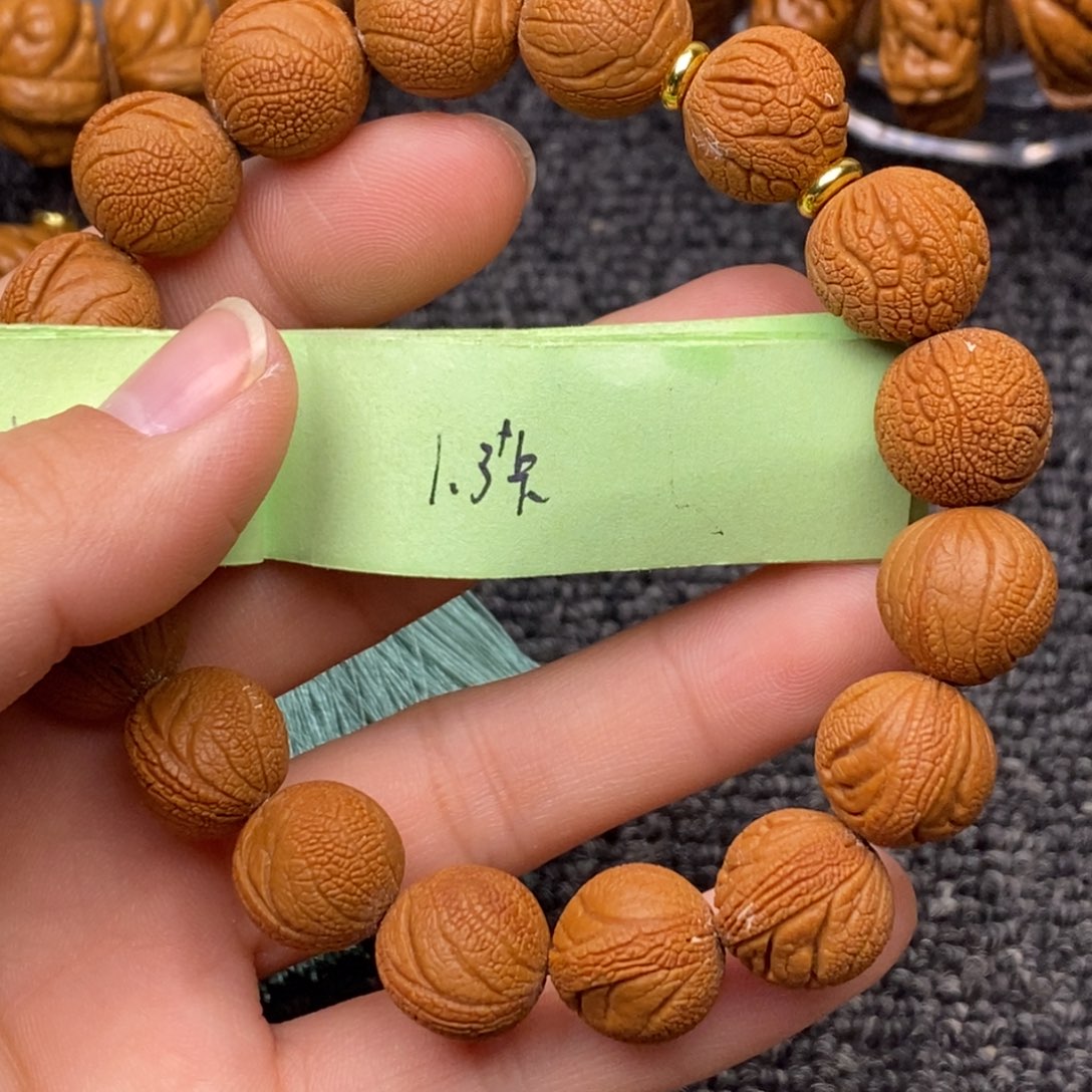 秦岭山脉龙纹桃核 18