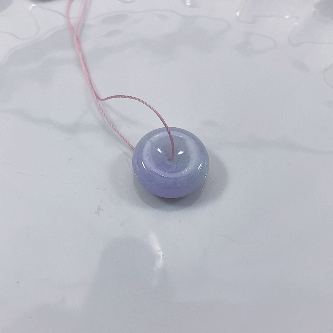 翡翠颈饰未镶嵌吊坠