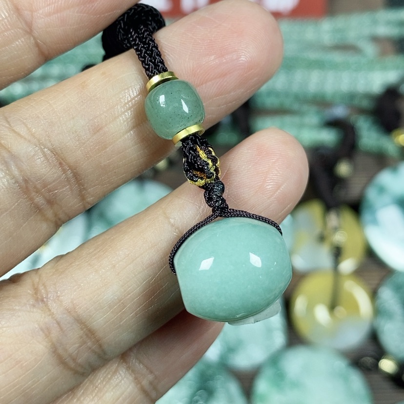 【闪购商品】翡翠颈饰未镶嵌玉吊坠翡翠玉路路通