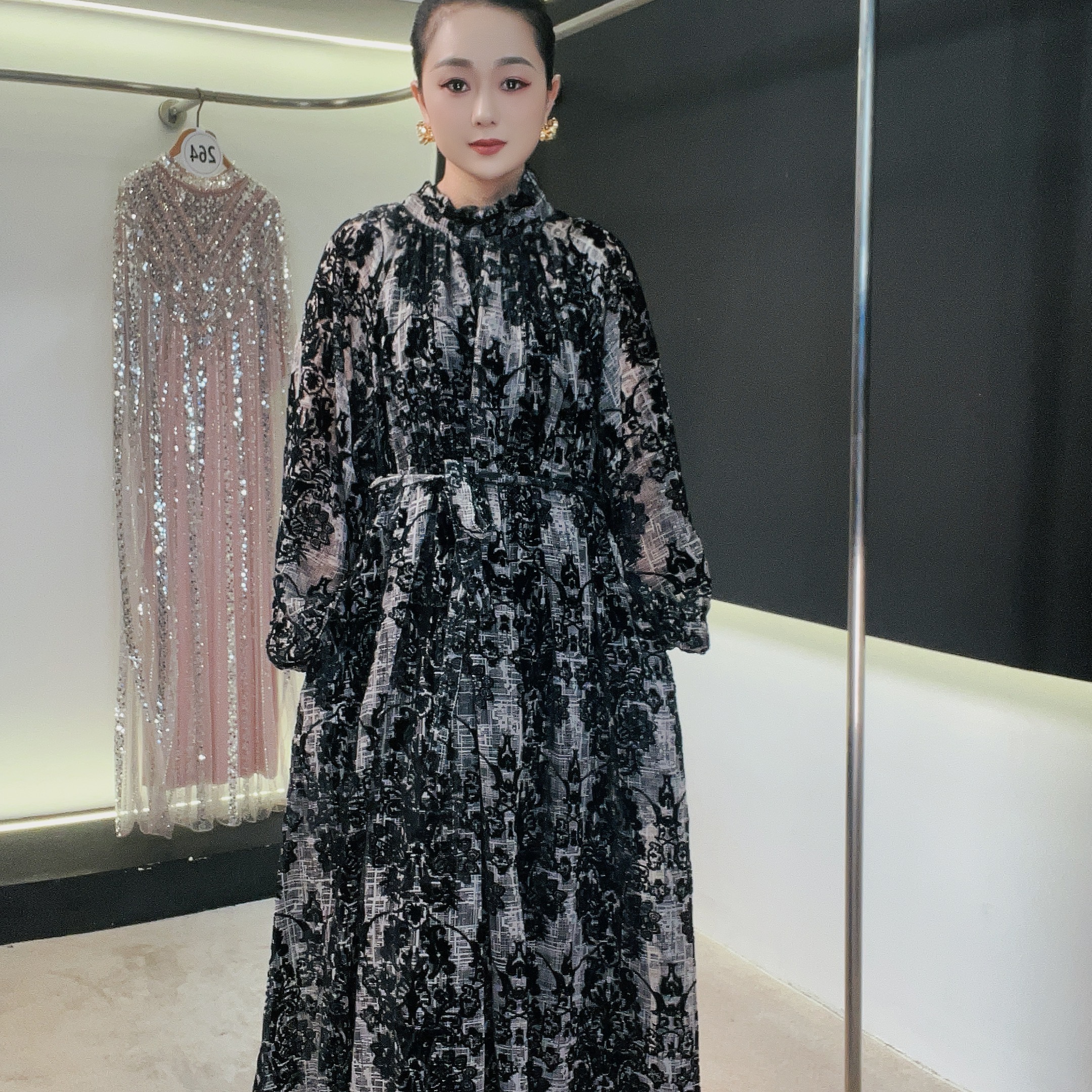 【Mrs MAIMAI】秋冬新款复古百搭丝绒长款连衣裙A229