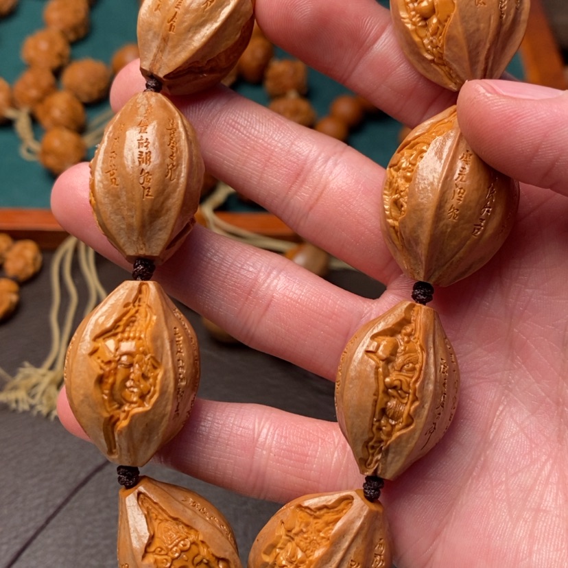 【闪购商品】橄榄核吊坠驴*鱼橄榄核