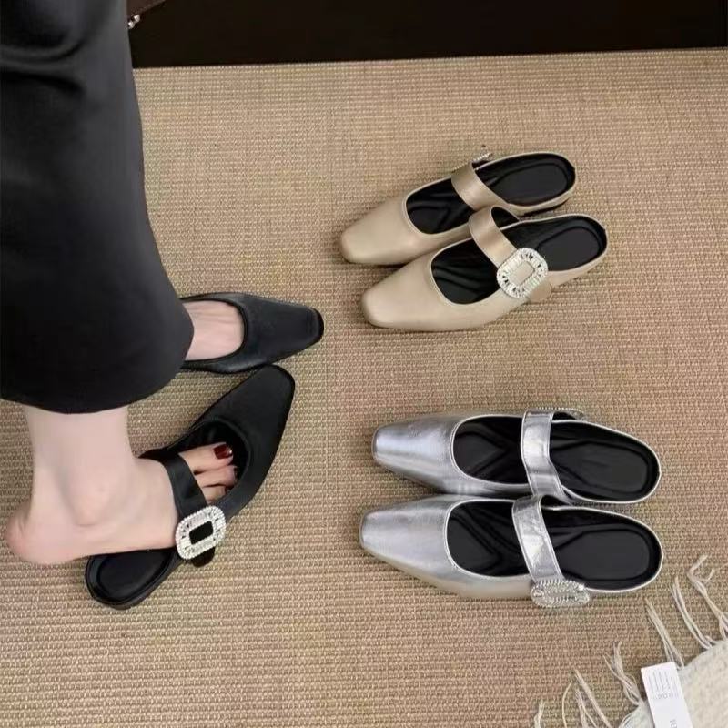 M9-105韩版水钻平底气质拖鞋