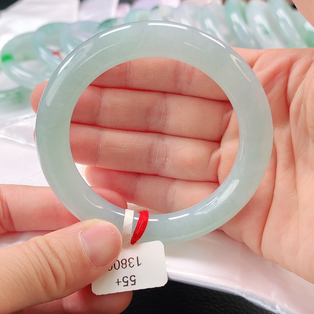 翡翠未镶嵌手镯缅甸A货翡翠手镯