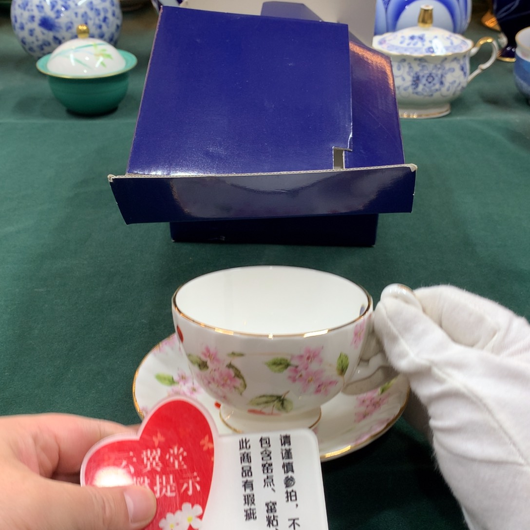摆件全是大漂亮瓷器啊美美哒