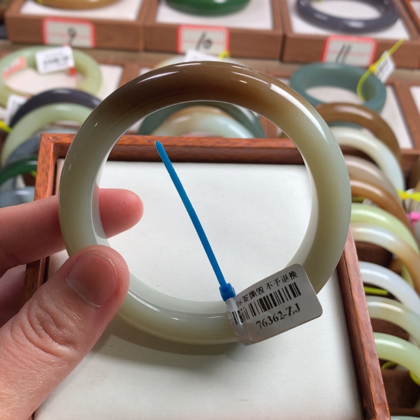 【闪购商品】和田玉手镯未镶嵌58.7