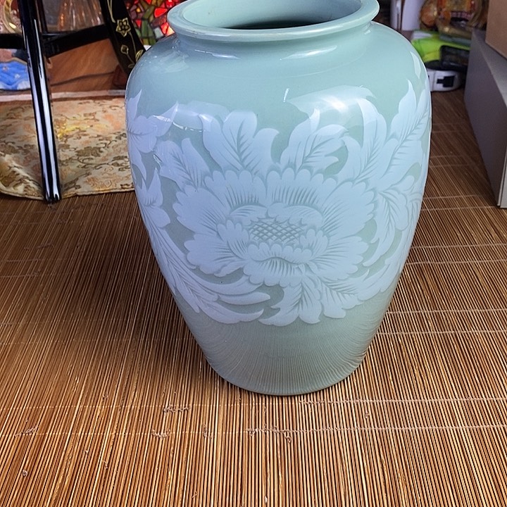 瓷器木器铜铁器木粉花瓶