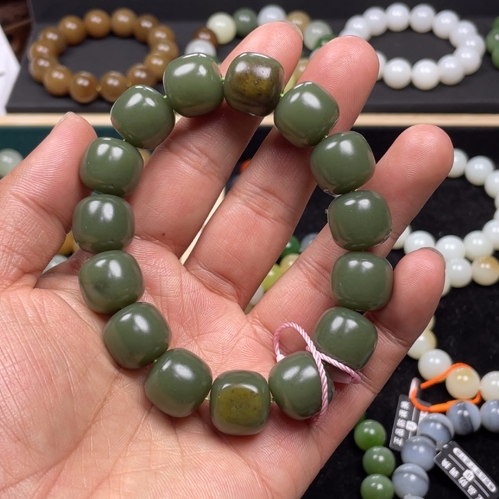 和田玉手串未镶嵌
