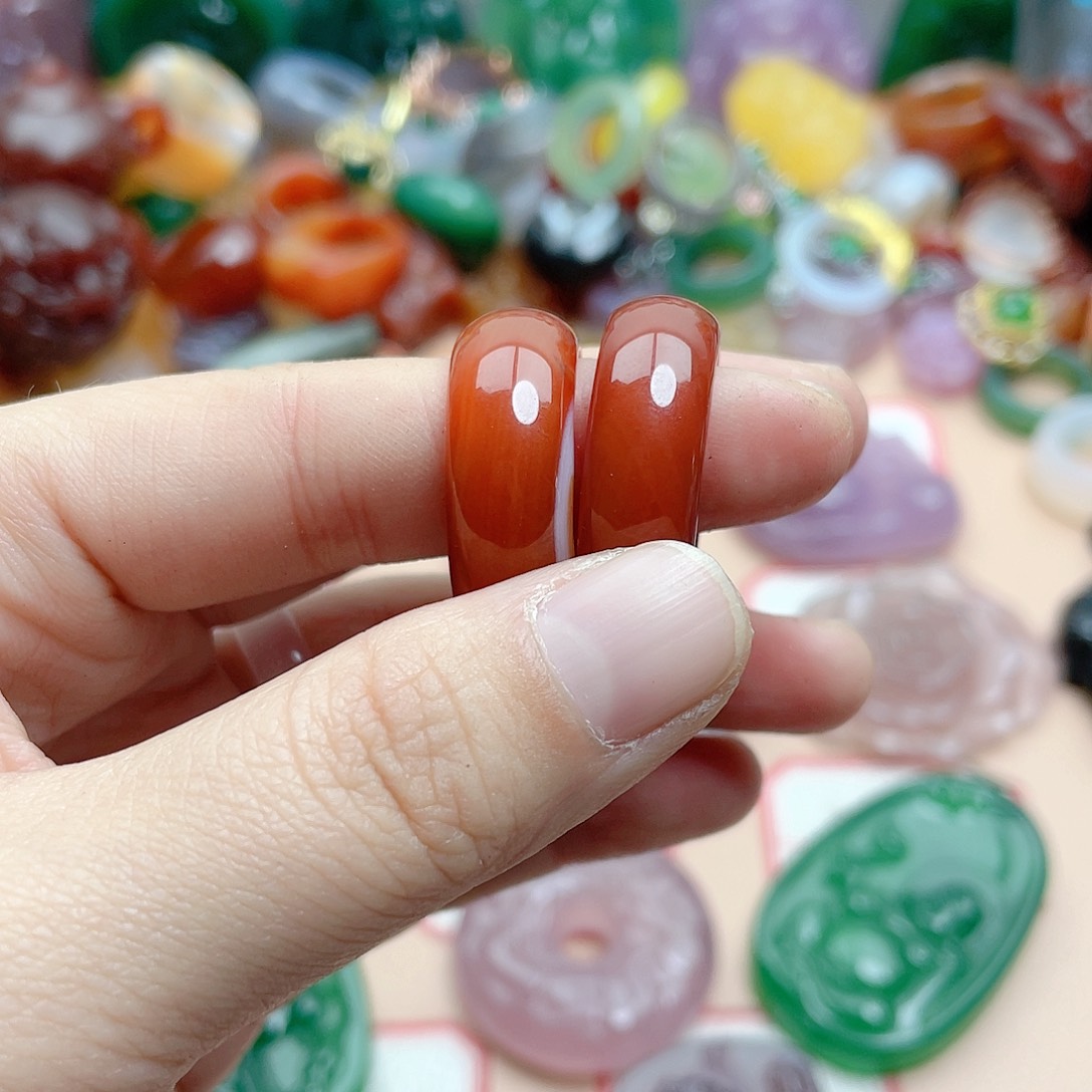 玛瑙/玉髓颈饰合金火**民