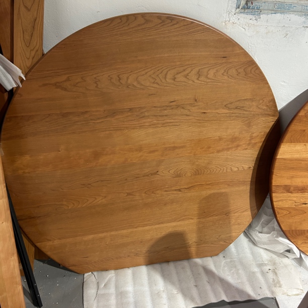 不退换瑕疵无售后 1.2米直径破损樱桃木桌面