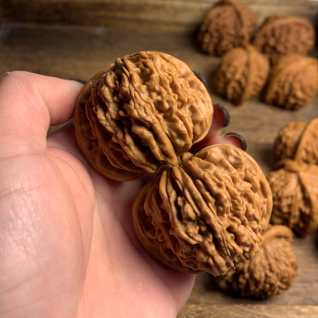 【闪购商品】文玩核桃吊坠胡***太悍高楼