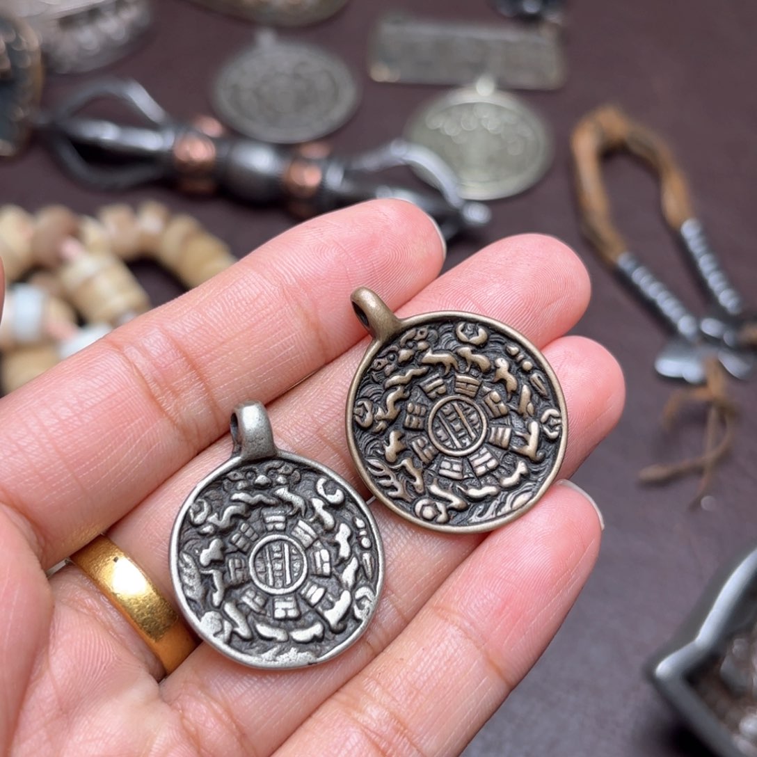 铜星月菩提吊坠项链