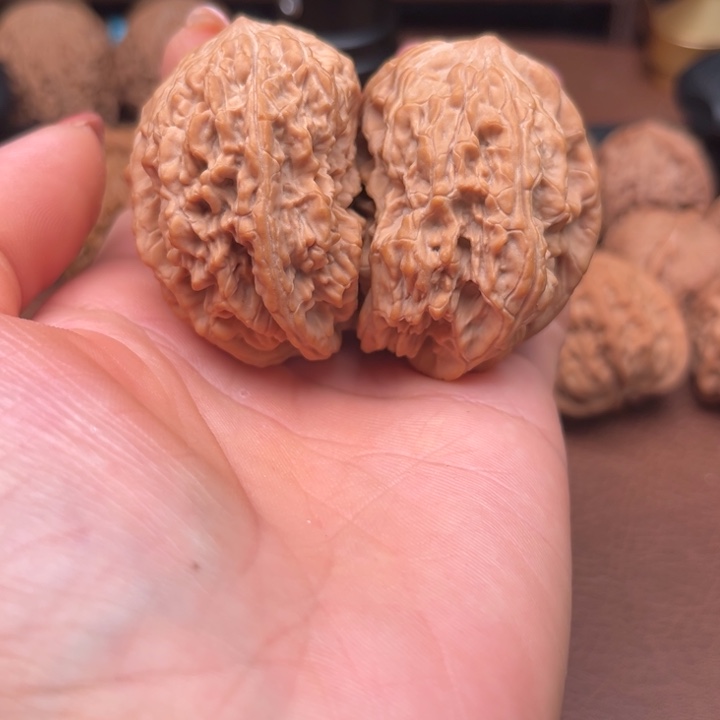 吊坠文玩核桃暴雪异型