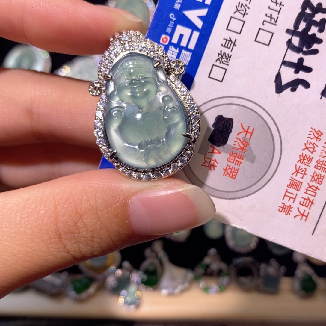 翡翠未镶嵌颈饰天然