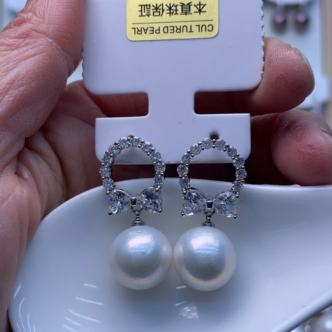 淡水珍珠未镶嵌耳饰