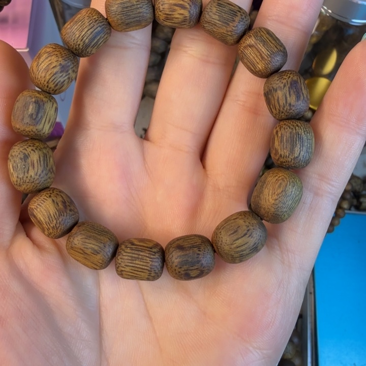 沉香碎屑沉香莺歌绿奇楠1.0枣珠