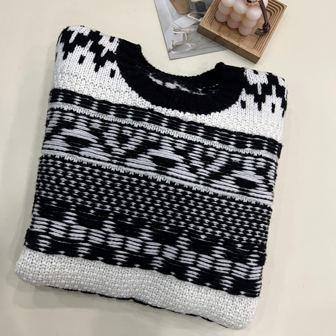 绒品 欧版加厚粗针黑白提花大版套头针织衫