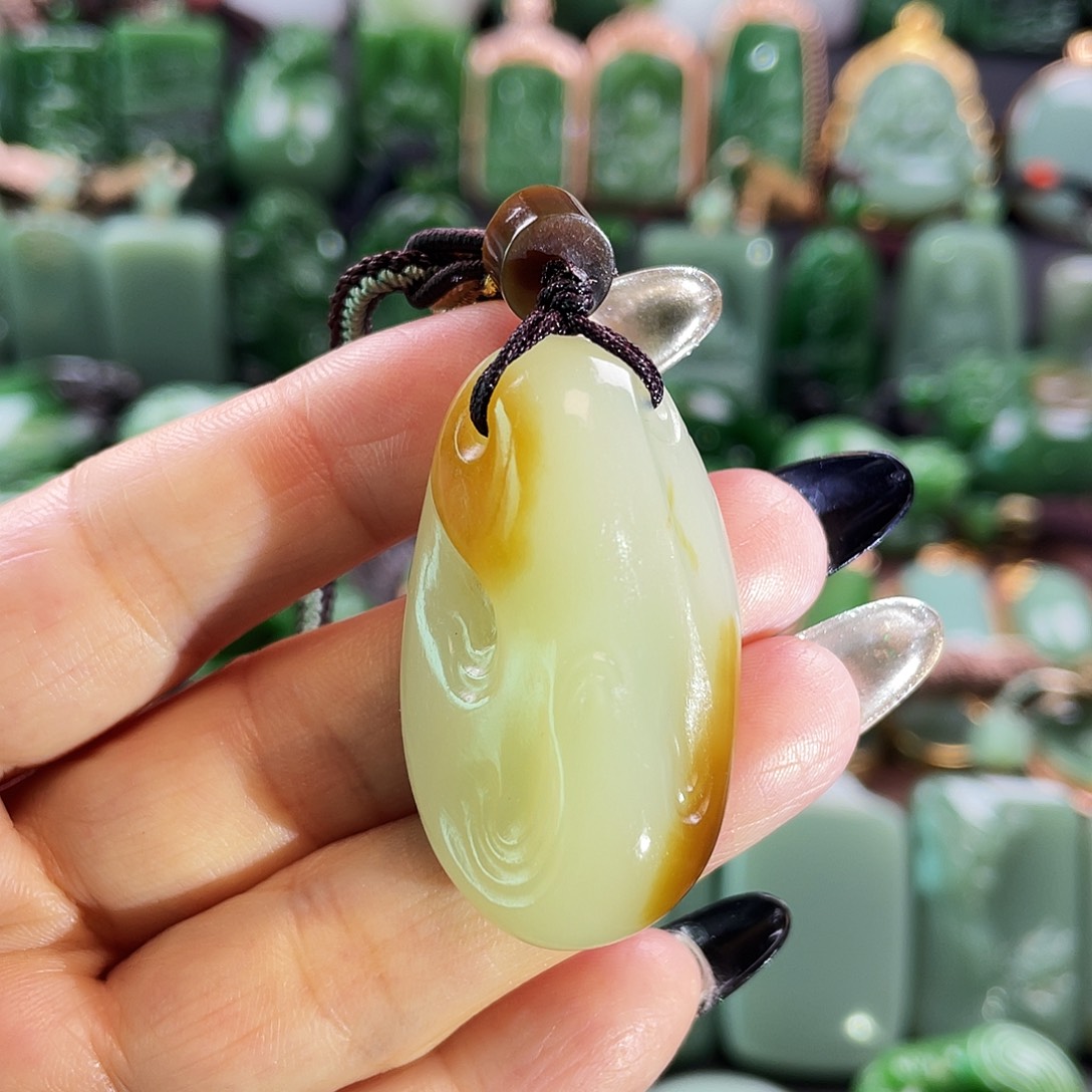 和田玉挂件未镶嵌