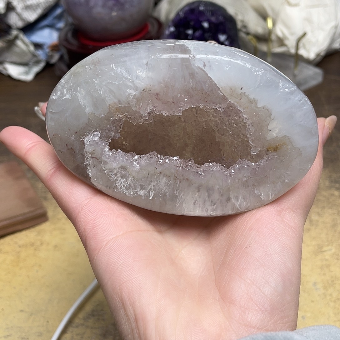 霞***平未镶嵌紫晶大型摆件（非配饰）