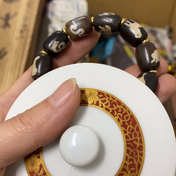 瓷片哈中古工艺品一件