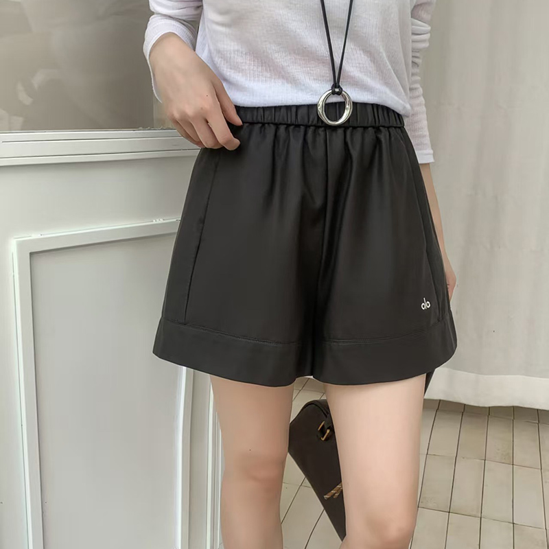 复古高级感松紧腰PU皮百搭显瘦短裤女5176-3120