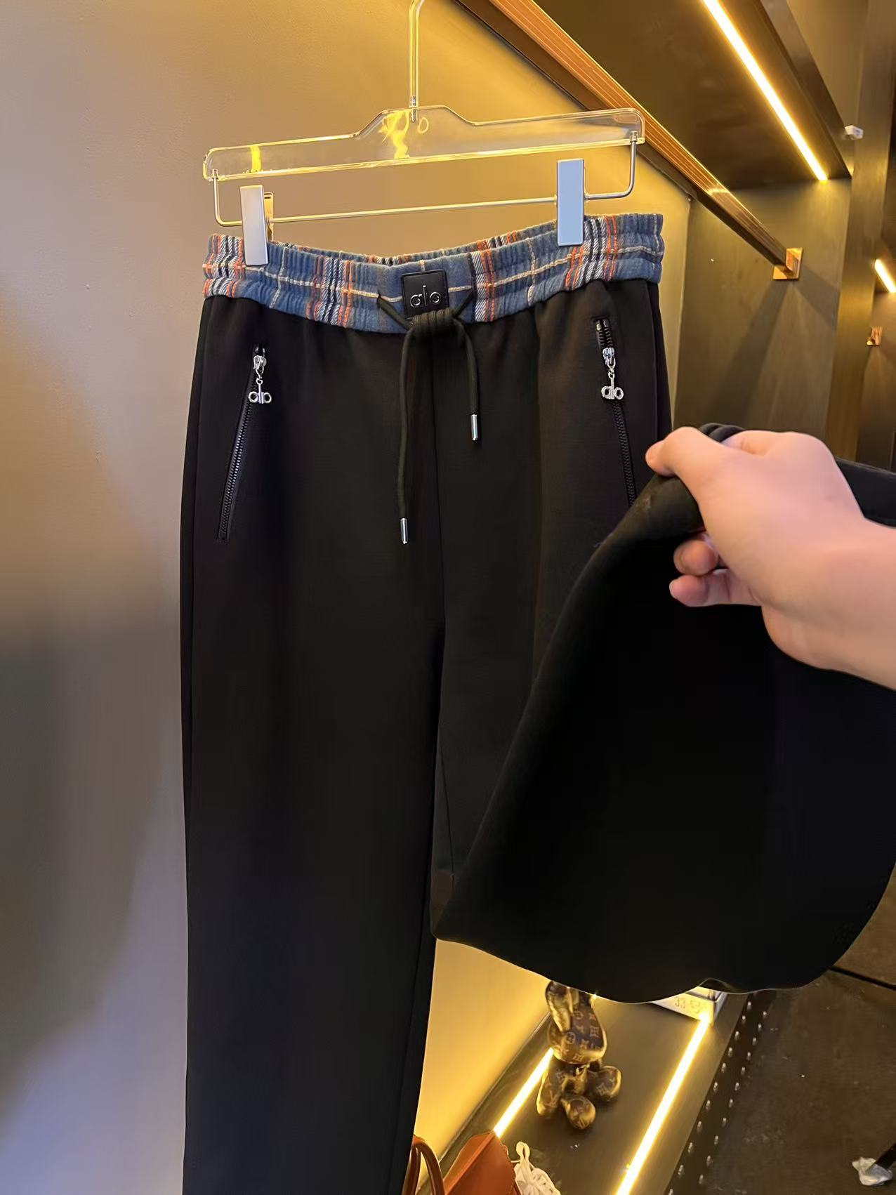 XU1251 欧洲秀场款富人穿搭高奢男女同款裤子 -饭饭