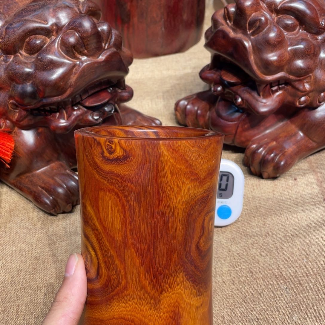 木黄****团笔筒海南黄花梨