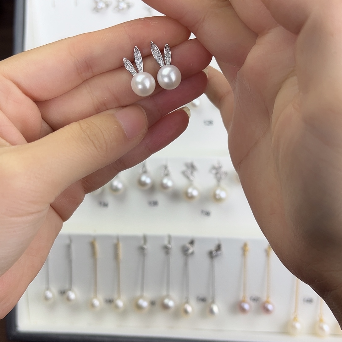 银S925镶嵌淡水珍珠耳饰