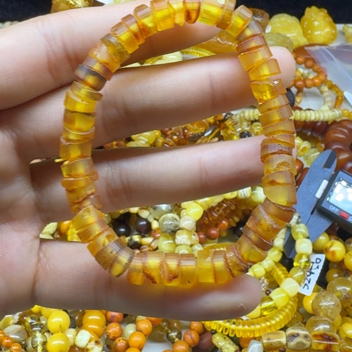 琥珀未镶嵌珠宝奇石